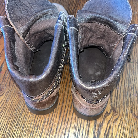 Teva boots - Picture 4 of 11